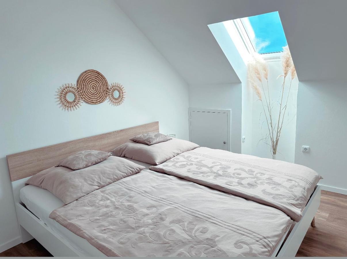 Ferienwohnung Am Park In Schwabmuenchen ชวาบมุนเค่น ภายนอก รูปภาพ