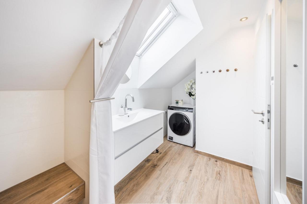 Ferienwohnung Am Park In Schwabmuenchen ชวาบมุนเค่น ภายนอก รูปภาพ